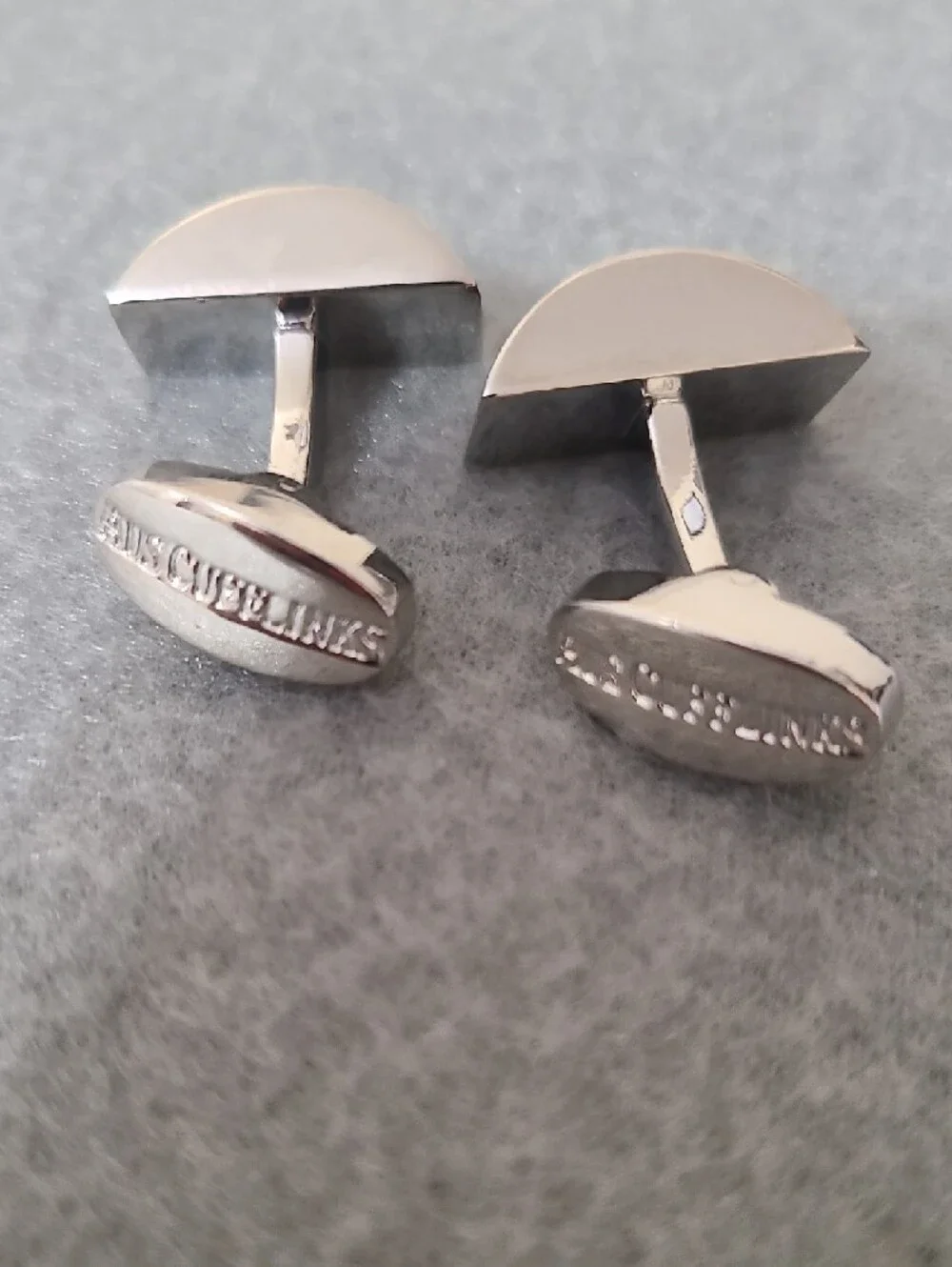 Men's Aus Cufflinks Silver & Ruby Cufflinks - NEW IN BOX‎